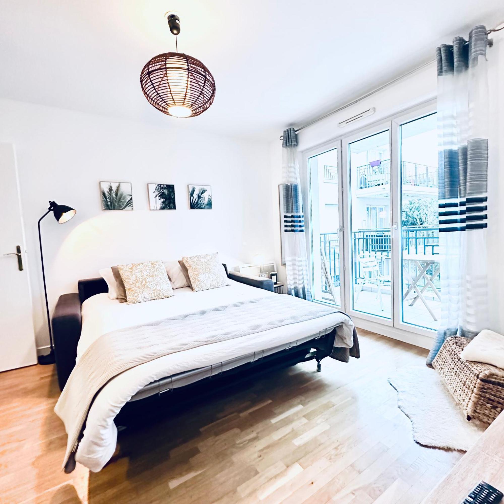 Beautiful Apartment * Parking* Disneyland 10 Min Монтеврен Экстерьер фото