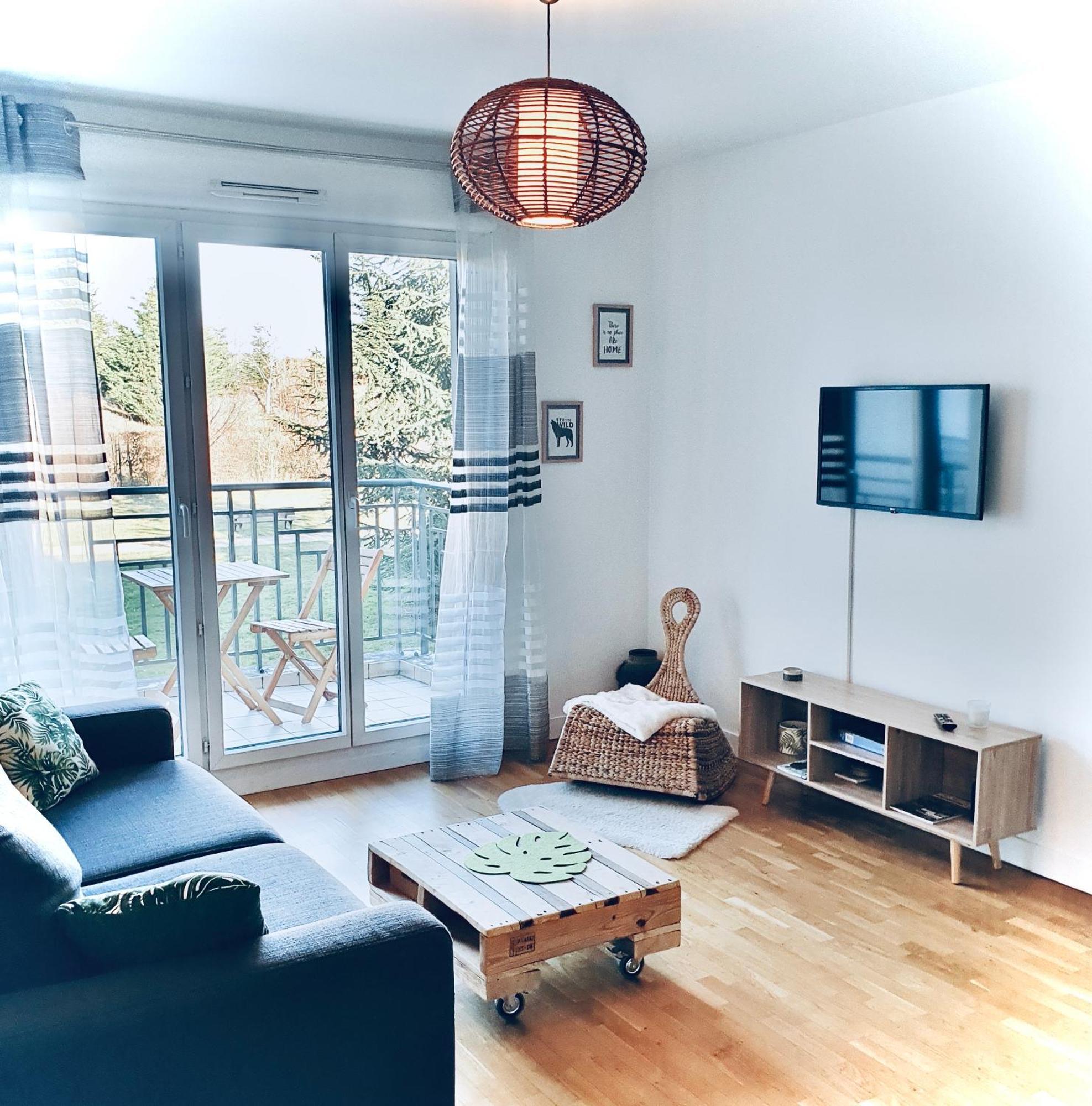 Beautiful Apartment * Parking* Disneyland 10 Min Монтеврен Экстерьер фото